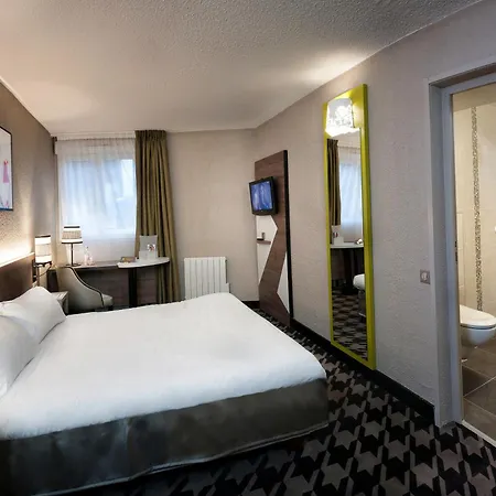 Ibis Styles Rouen Nord-barentin מלון