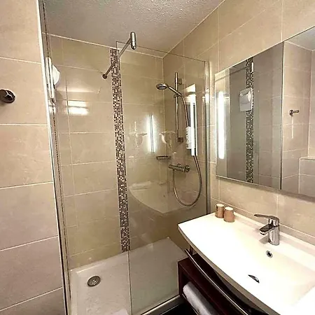 Ibis Styles Rouen Nord-barentin Barentin