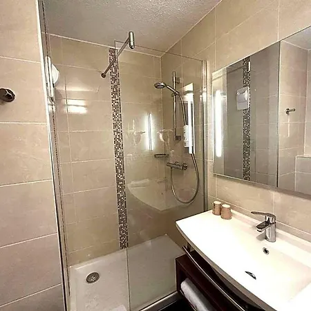 Ibis Styles Rouen Nord-barentin 3* ברנטין
