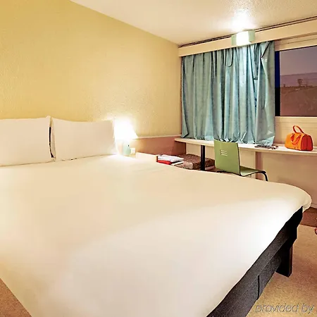 Ibis Styles Rouen Nord-barentin