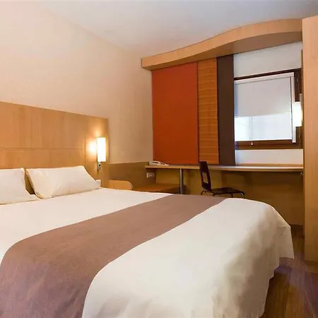 Ibis Styles Rouen Nord-barentin מלון ברנטין