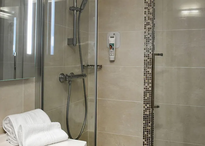 Hotel Ibis Styles Rouen Nord-barentin 3*